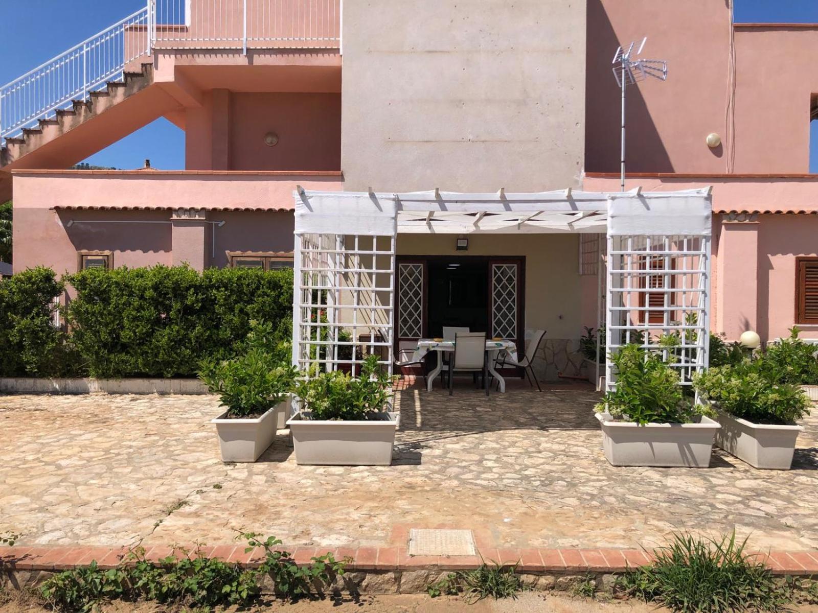 Milicia Apartment Mandra Capreria Exterior foto